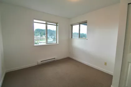 308 5631 Inlet Avenue, Sechelt, BC, Sechelt — Apartment/Condo for sale