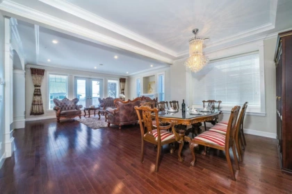 5511 Mckee Street, Burnaby, BC