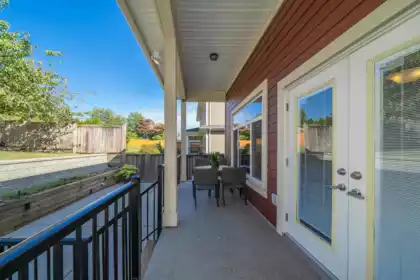Garden / Landscaping Photo of 5511 Mckee Street, Burnaby, BC