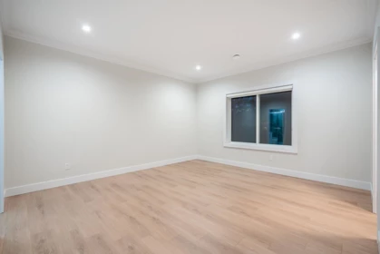 Hallway Photo of 10671 127a Street, Surrey, BC