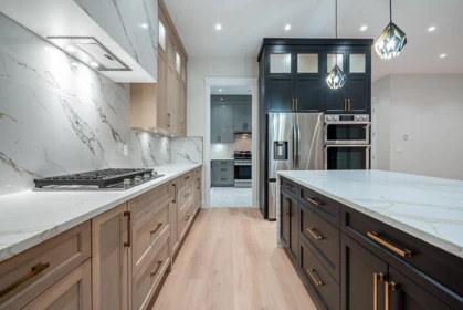 Kitchen Island Photo of 10671 127a Street, Surrey, BC