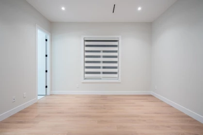 Walk-In Closet Photo of 10671 127a Street, Surrey, BC