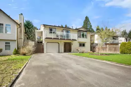2821 Commonwealth Street, Port Coquitlam, BC