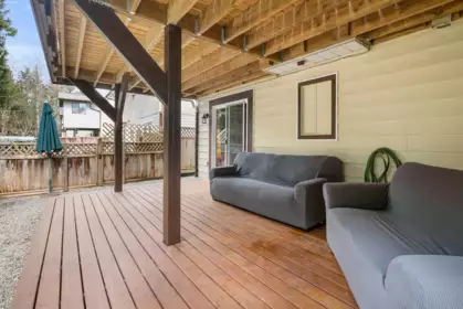 Hot Tub / Spa Photo of 2821 Commonwealth Street, Port Coquitlam, BC