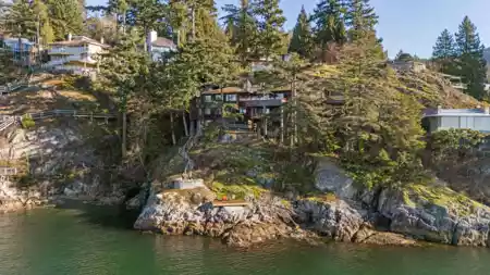 6648 Marine Drive, West Vancouver, BC, West Vancouver — Single Family Residence for sale