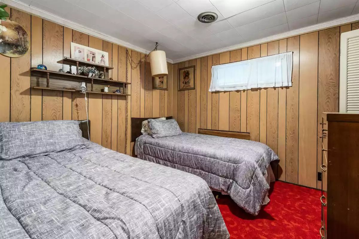 Bedroom 4 Photo of 363 Pine Street, Cultus Lake, BC