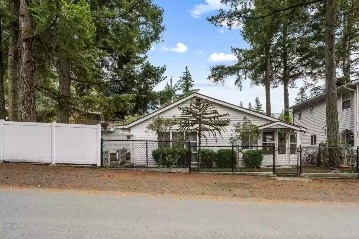 Exterior Rear Photo of 363 Pine Street, Cultus Lake, BC