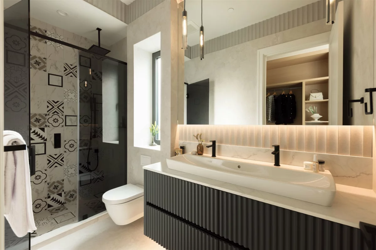 Swimming Pool Photo of 1181 33rd Avenue, Vancouver, BC