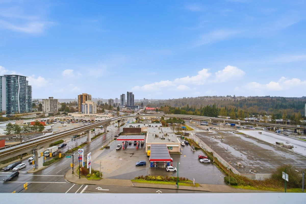Walk-In Closet Photo of 507 3888 Evergreen Place, Burnaby, BC