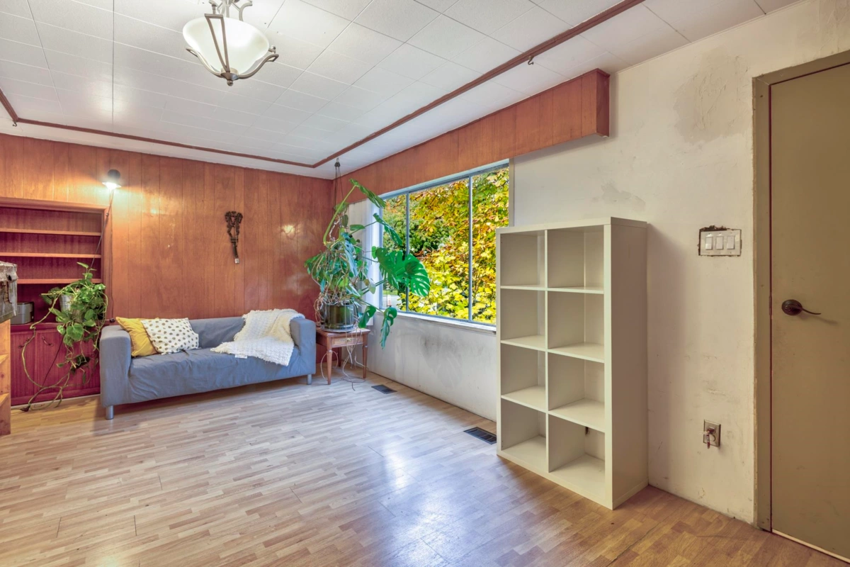 Family Room Photo of 4312 Georgia Street, Burnaby, BC