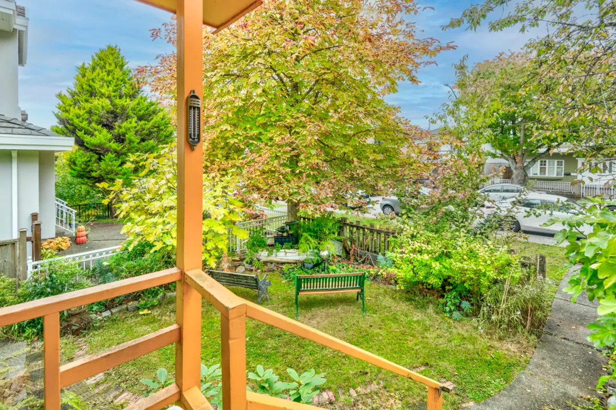 Neighborhood Park Photo Near 4312 Georgia Street, Burnaby, BC