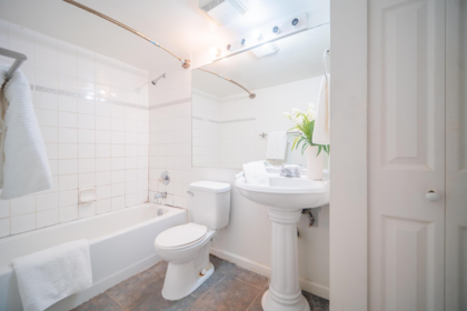 Laundry Room Photo of 111 14355 103 Avenue, Surrey, BC