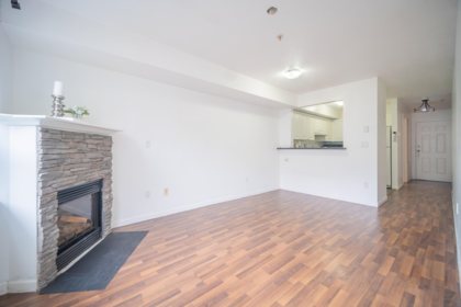 Powder Room Photo of 111 14355 103 Avenue, Surrey, BC