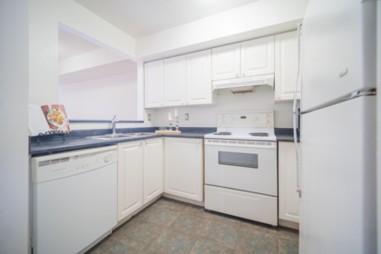 Walk-In Closet Photo of 111 14355 103 Avenue, Surrey, BC