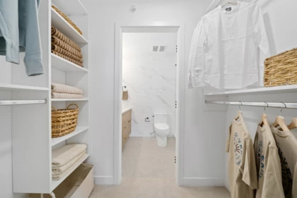 Laundry Room Photo of 48 32929 Cherry Avenue, Mission, BC