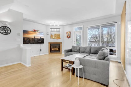 25 7250 144 Street, Surrey, BC