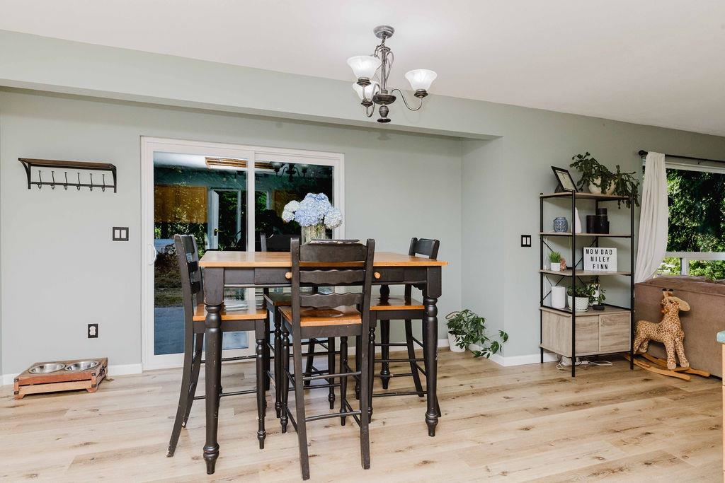 Laundry Room Photo of 6002 - 6008 Dubois Road, Madeira Park, BC
