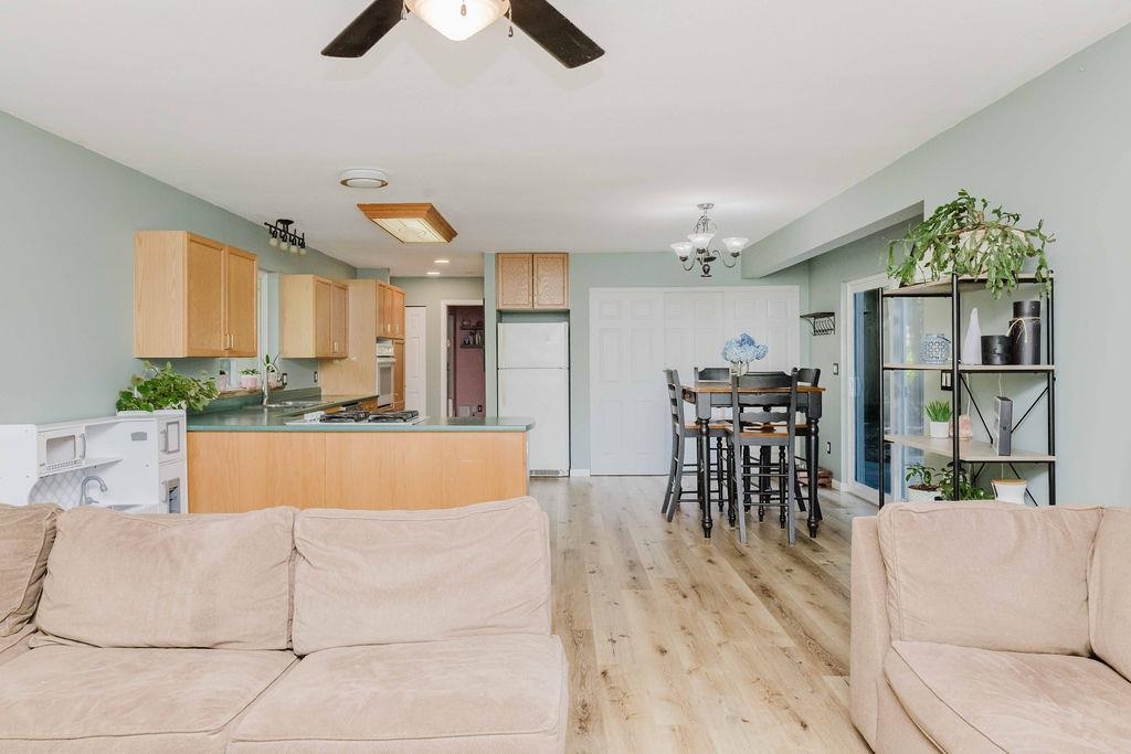 Outdoor Patio Photo of 6002 - 6008 Dubois Road, Madeira Park, BC