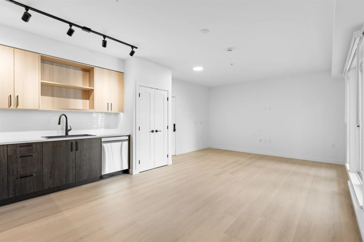 Dining Area Photo of 221 2002 St. George Street, Port Moody, BC