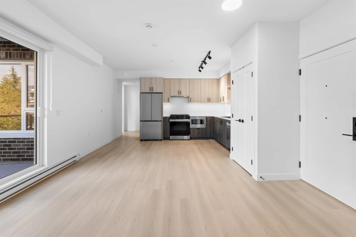 Family Room Photo of 221 2002 St. George Street, Port Moody, BC