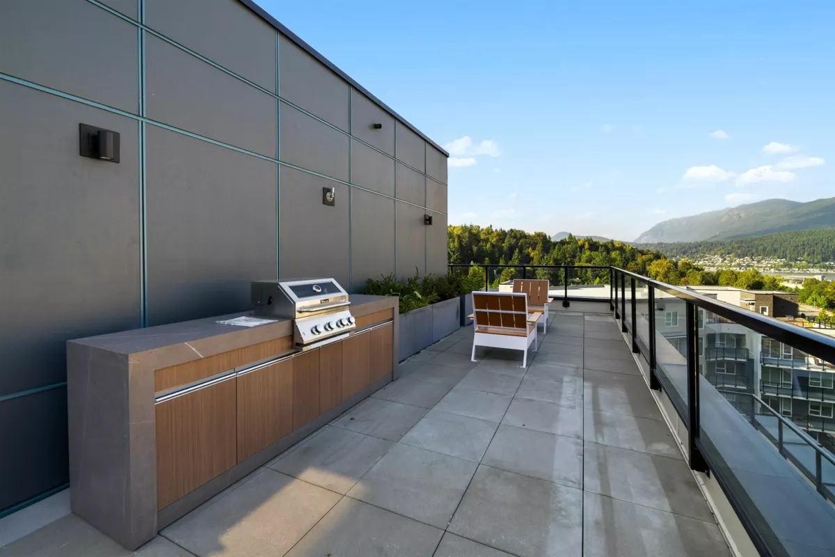 Hot Tub / Spa Photo of 221 2002 St. George Street, Port Moody, BC