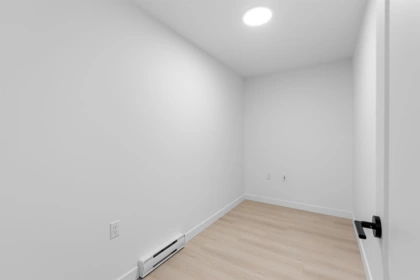 Mudroom Photo of 221 2002 St. George Street, Port Moody, BC