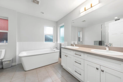 Laundry Room Photo of 24375 112 Avenue, Maple Ridge, BC
