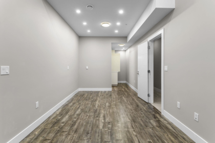 Entry Foyer Photo of 33908 Tooley Place, Mission, BC