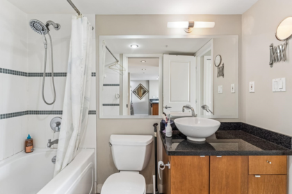 Office / Den Photo of 1707 6233 Katsura Street, Richmond, BC