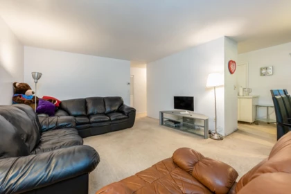 312 235 Keith Road, West Vancouver, BC
