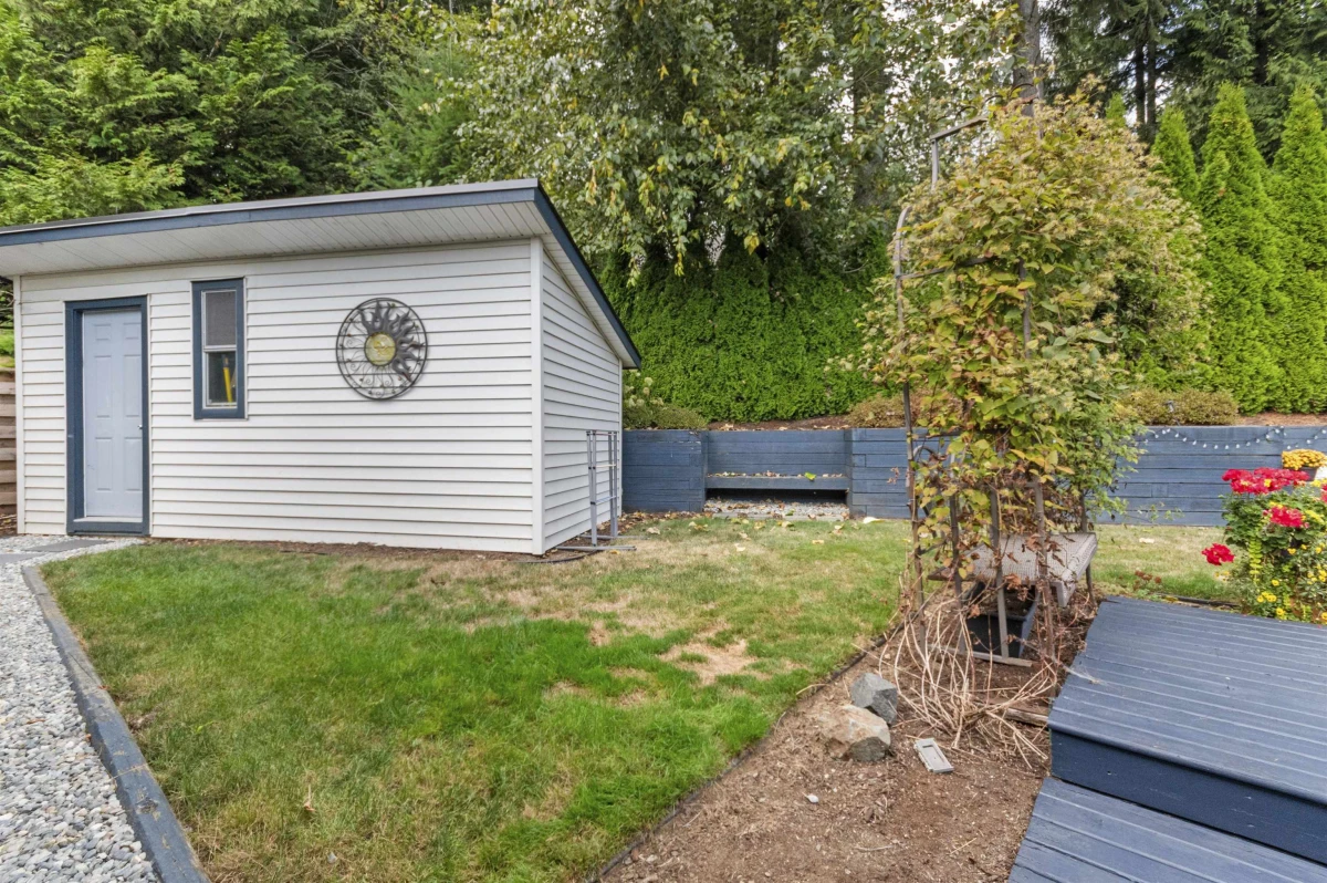 Family Room Photo of 36135 Marshall Road, Abbotsford, BC