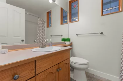 Powder Room Photo of 36135 Marshall Road, Abbotsford, BC