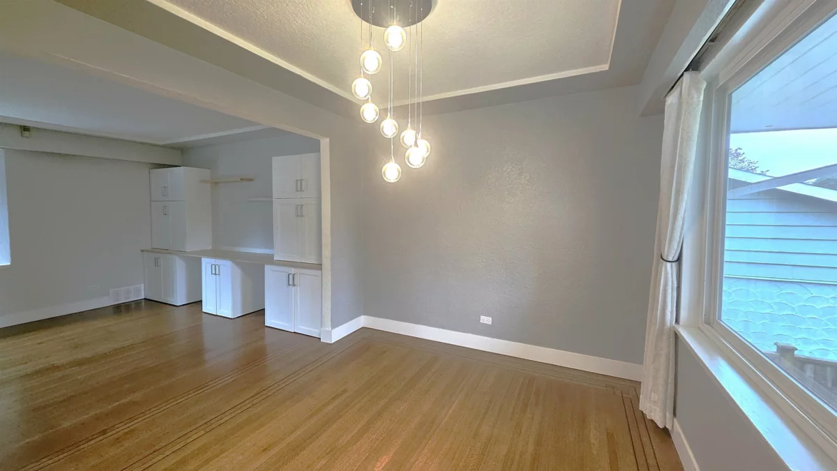 Primary Bedroom Photo of 845 Smith Avenue, Coquitlam, BC