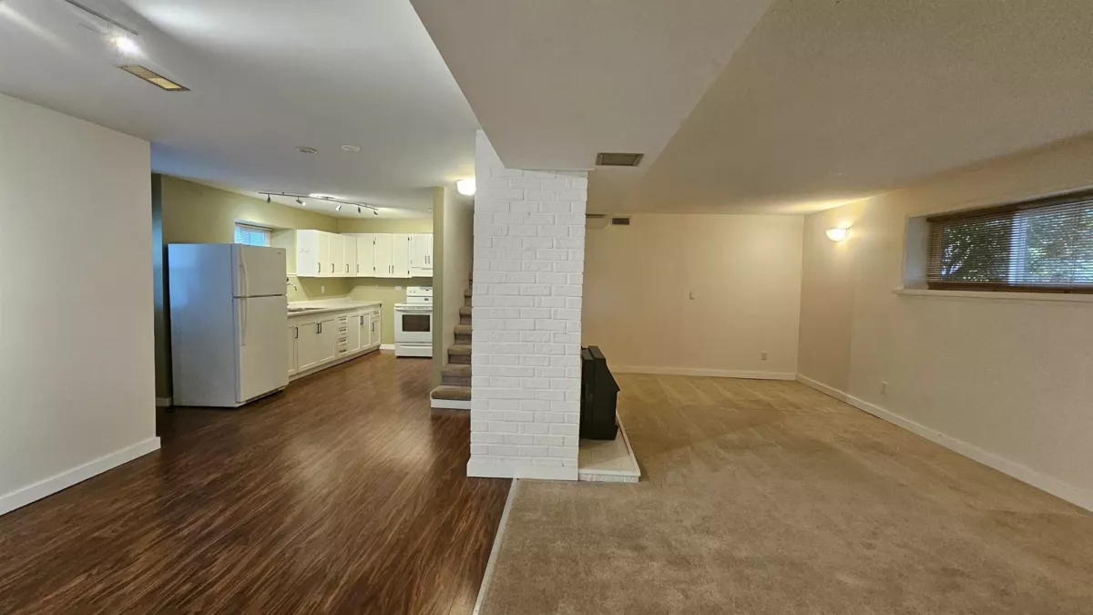 Staircase Photo of 845 Smith Avenue, Coquitlam, BC