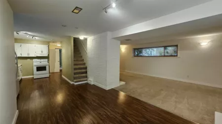 Hallway Photo of 845 Smith Avenue, Coquitlam, BC