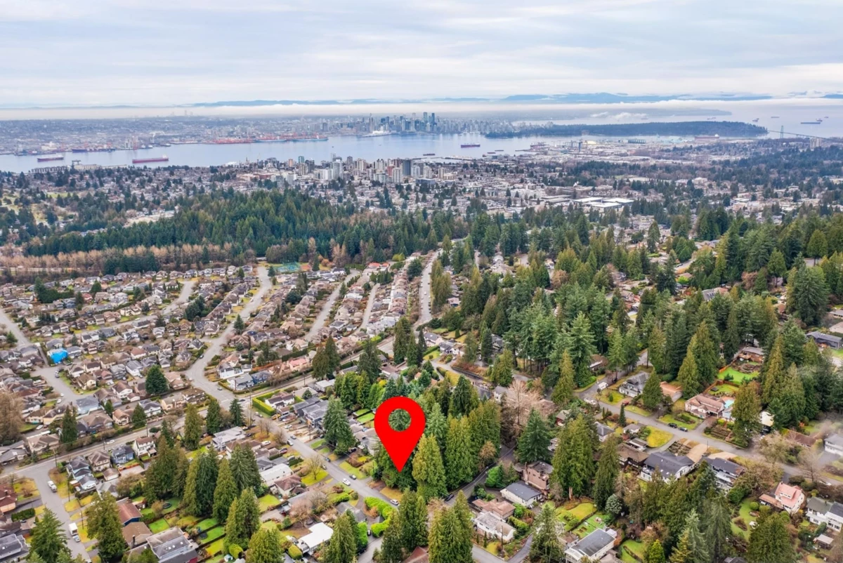 Dining Area Photo of LOT 2 3091 Royal Avenue, North Vancouver, BC