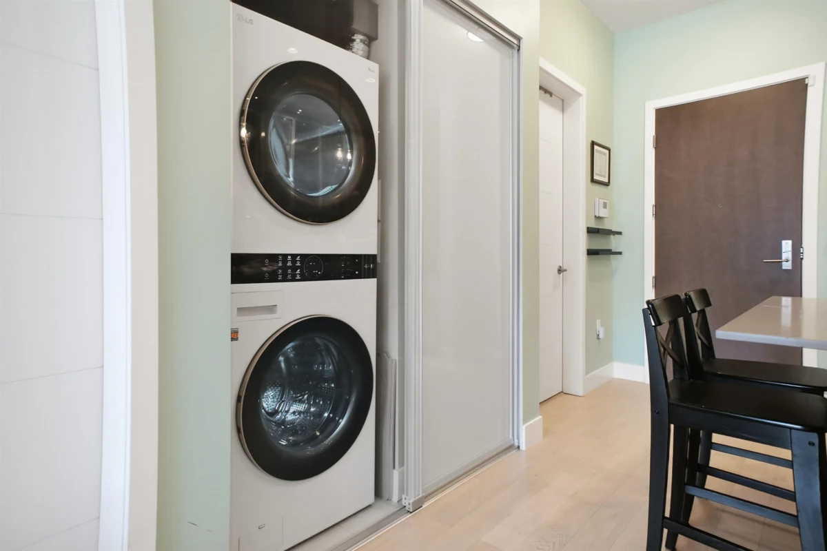Hallway Photo of 104 260 Salter Street, New Westminster, BC