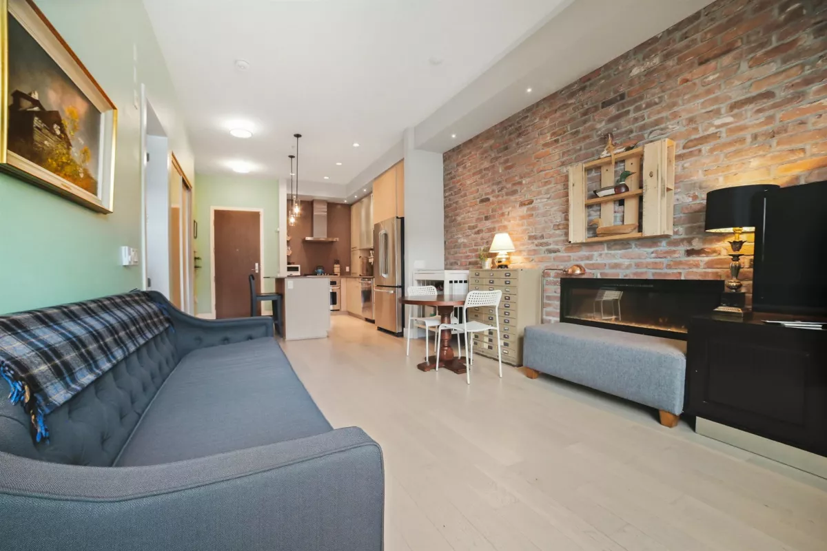 Primary Bathroom Photo of 104 260 Salter Street, New Westminster, BC