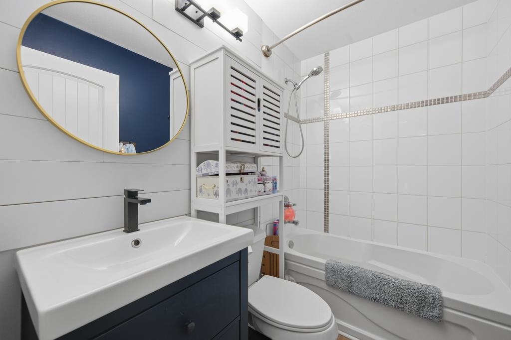 Front Yard Photo of 12 5623 Teskey Way, Chilliwack, BC