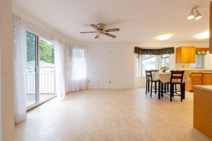 205 10584 153 Street, Surrey, BC