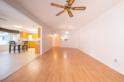 Kitchen Photo of 205 10584 153 Street, Surrey, BC