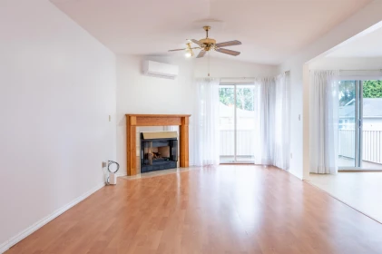 205 10584 153 Street, Surrey, BC