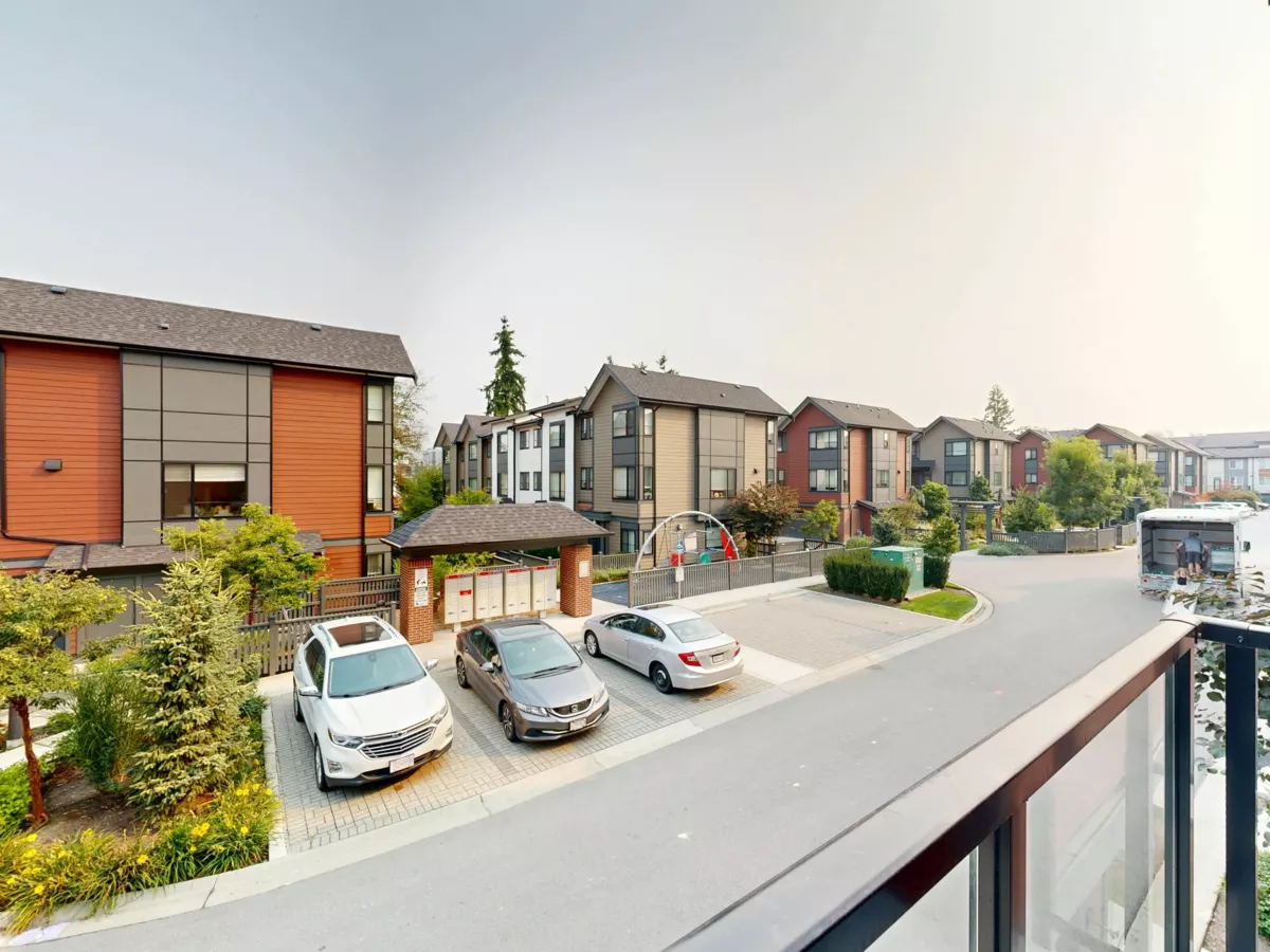 Front Yard Photo of 56 19897 75a Avenue, Langley, BC