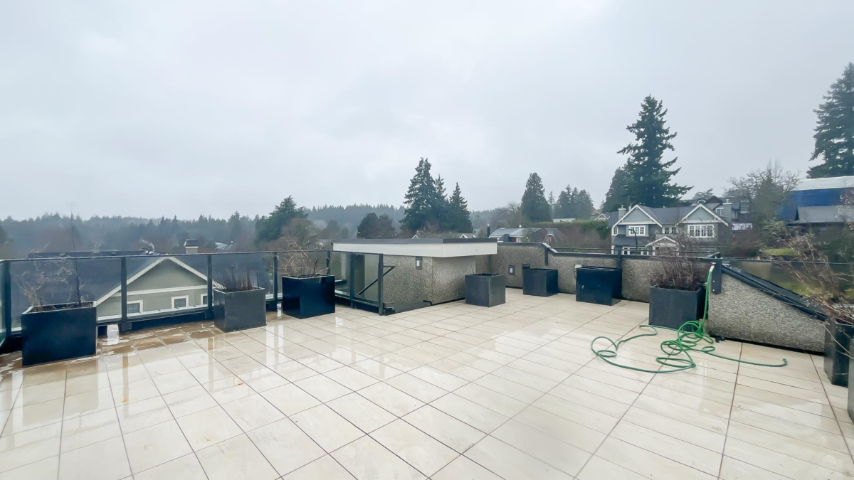 Aerial View of 3950 W 37th Avenue, Vancouver, BC