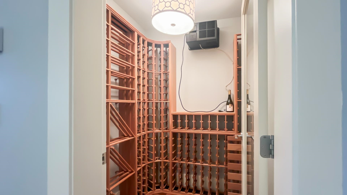 Front Yard Photo of 3950 W 37th Avenue, Vancouver, BC