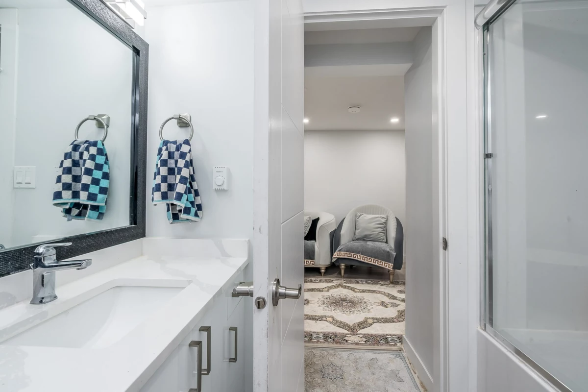 Backyard Photo of 27601 104 Avenue, Maple Ridge, BC