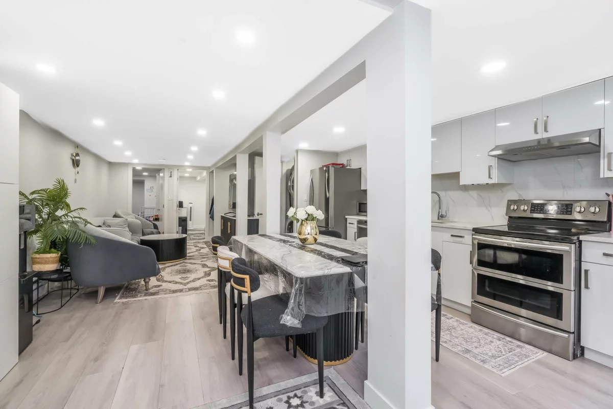 Garage Interior Photo of 27601 104 Avenue, Maple Ridge, BC