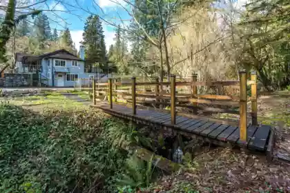 27601 104 Avenue, Maple Ridge, BC, Maple Ridge — Single Family Residence for sale