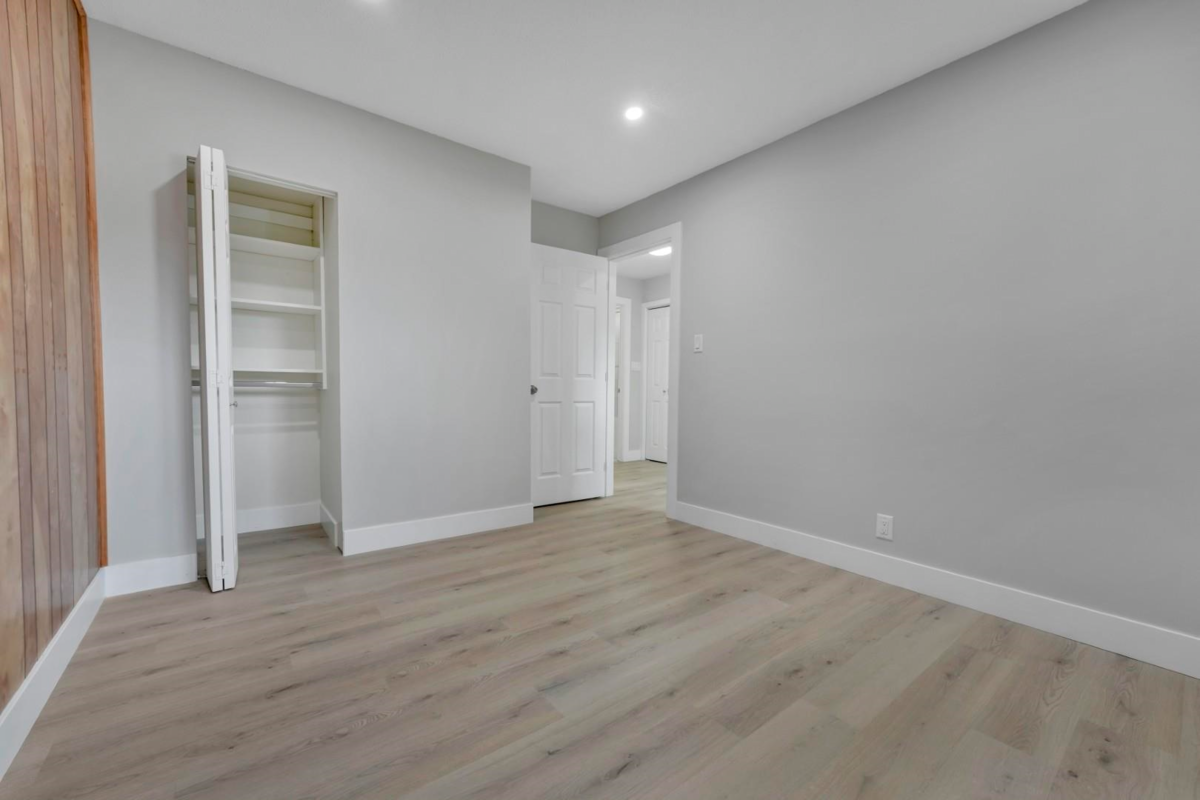 Entry Foyer Photo of 11735 210 Street, Maple Ridge, BC