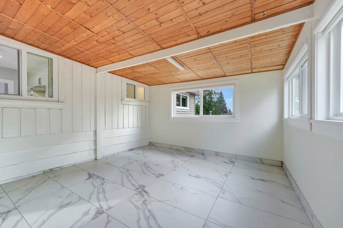 Fitness Center Photo Near 11735 210 Street, Maple Ridge, BC